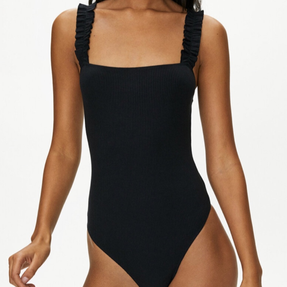 NWT Sunday best Firecracker bodysuit - size M